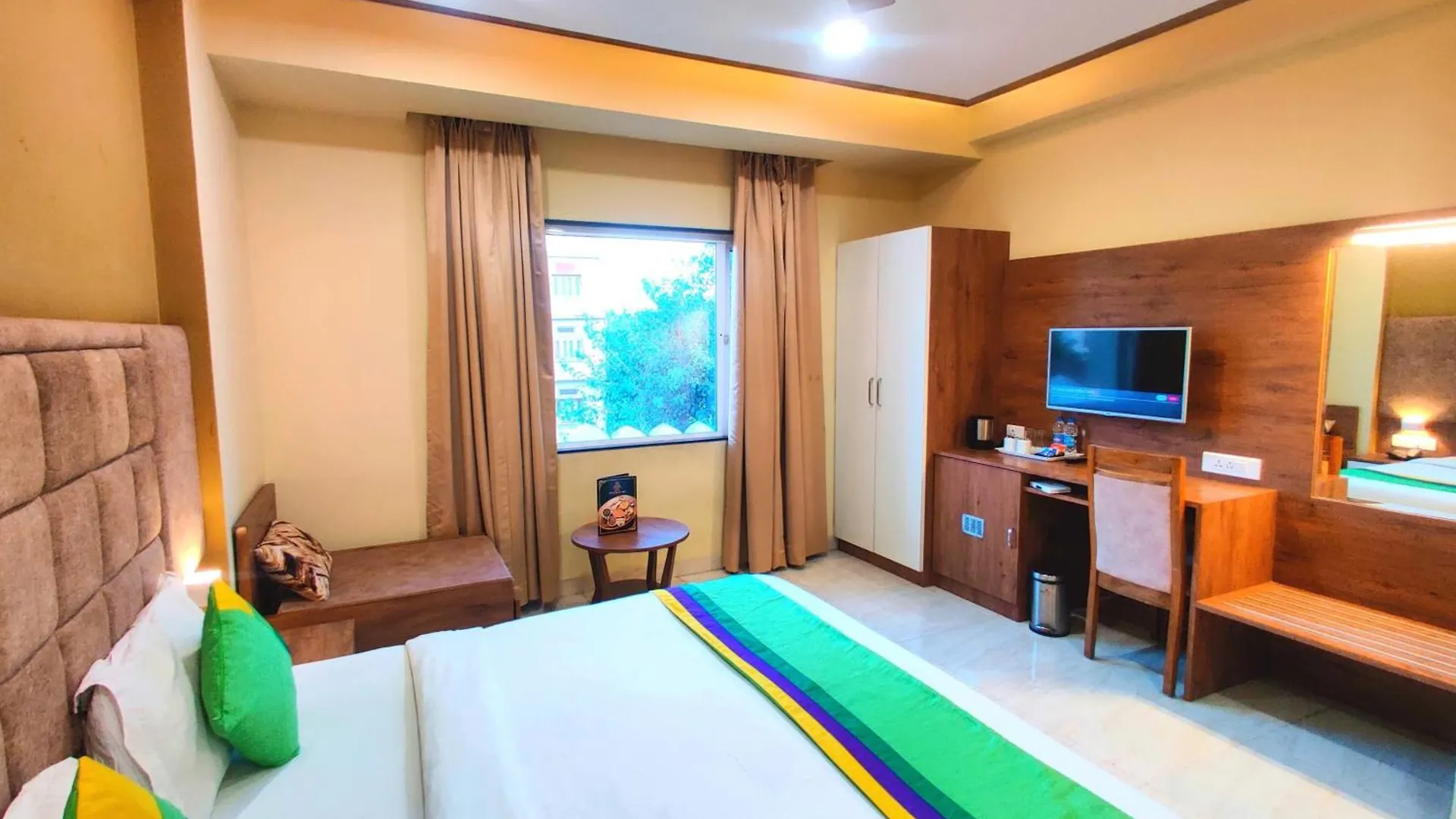 Opulence Inn - 500 Meters From Railway Station Udaipur