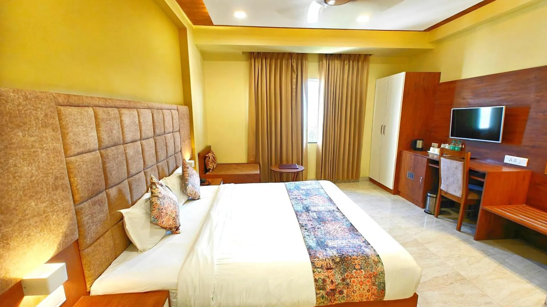 Opulence Inn - 500 Meters From Railway Station Udaipur 3*,  India