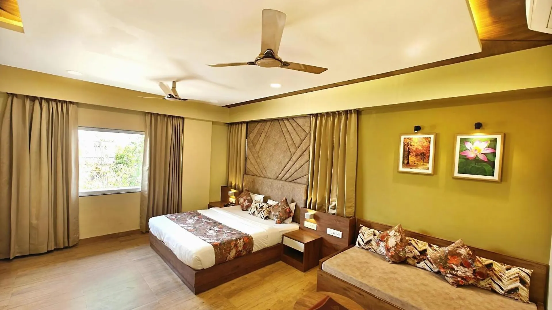 Opulence Inn - 500 Meters From Railway Station Udaipur 3*,