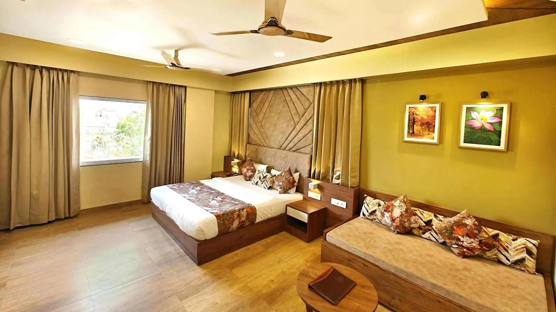 Opulence Inn - 500 Meters From Railway Station Udaipur