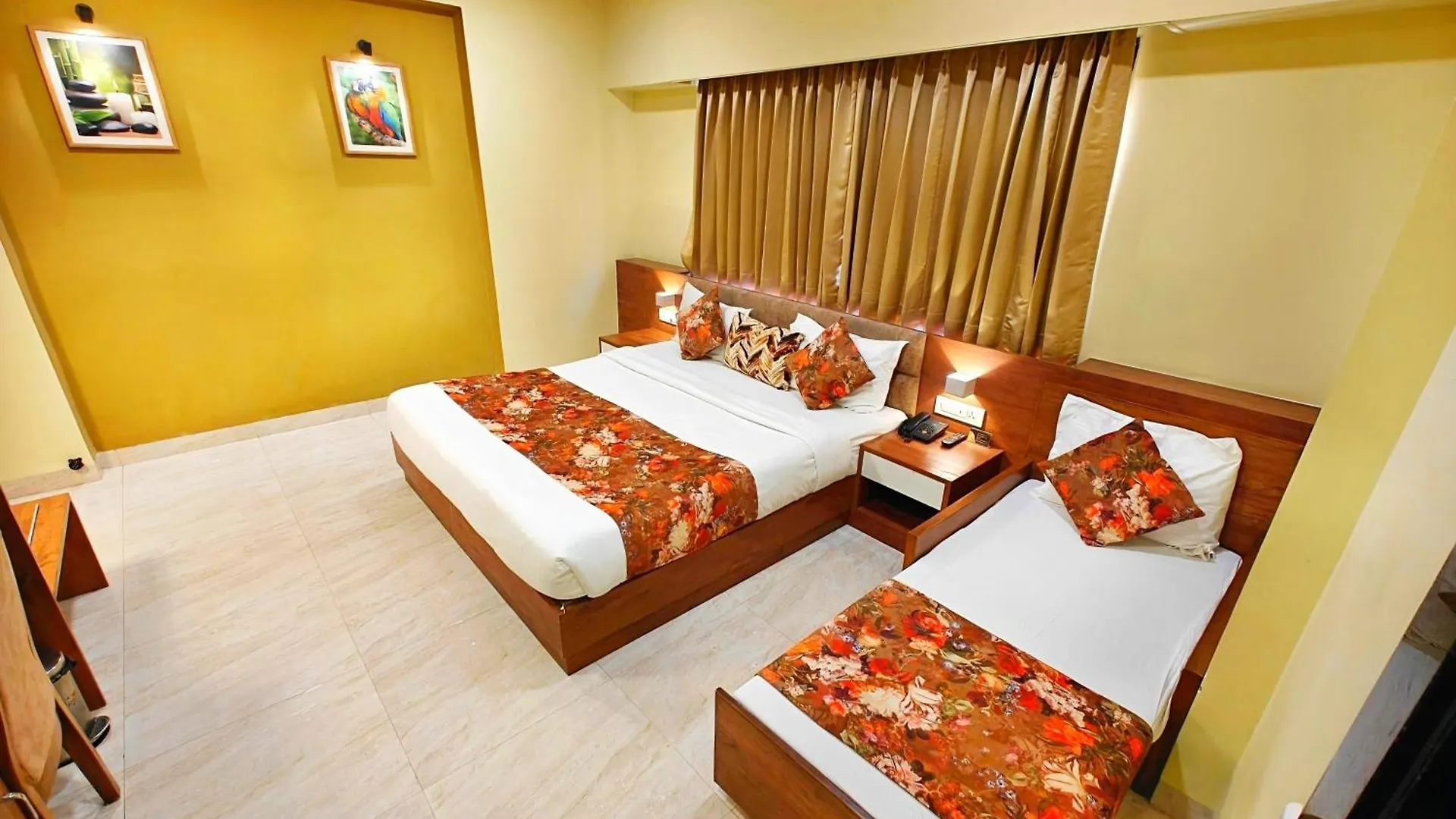 *** Hotel Opulence Inn - 500 Meters From Railway Station Udaipur India