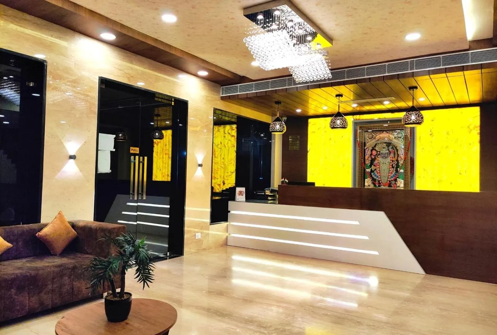 *** Hotel Opulence Inn - 500 Meters From Railway Station Udaipur India