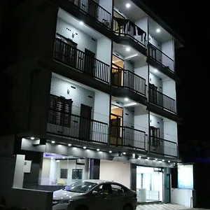 https://v-m-j-dwellings.hotels-munnar.com