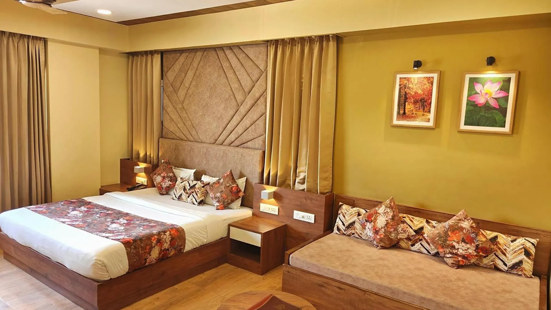 Opulence Inn - 500 Meters From Railway Station Udaipur 3*,  India