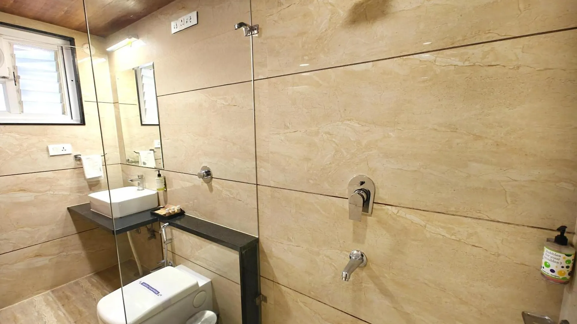 Opulence Inn - 500 Meters From Railway Station Udaipur India